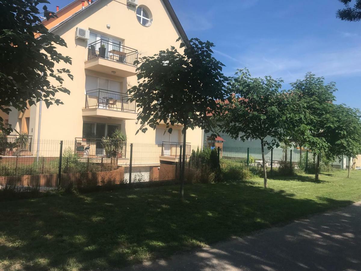 Tommy Apartman 2.0 Hajdúszoboszló Екстериор снимка